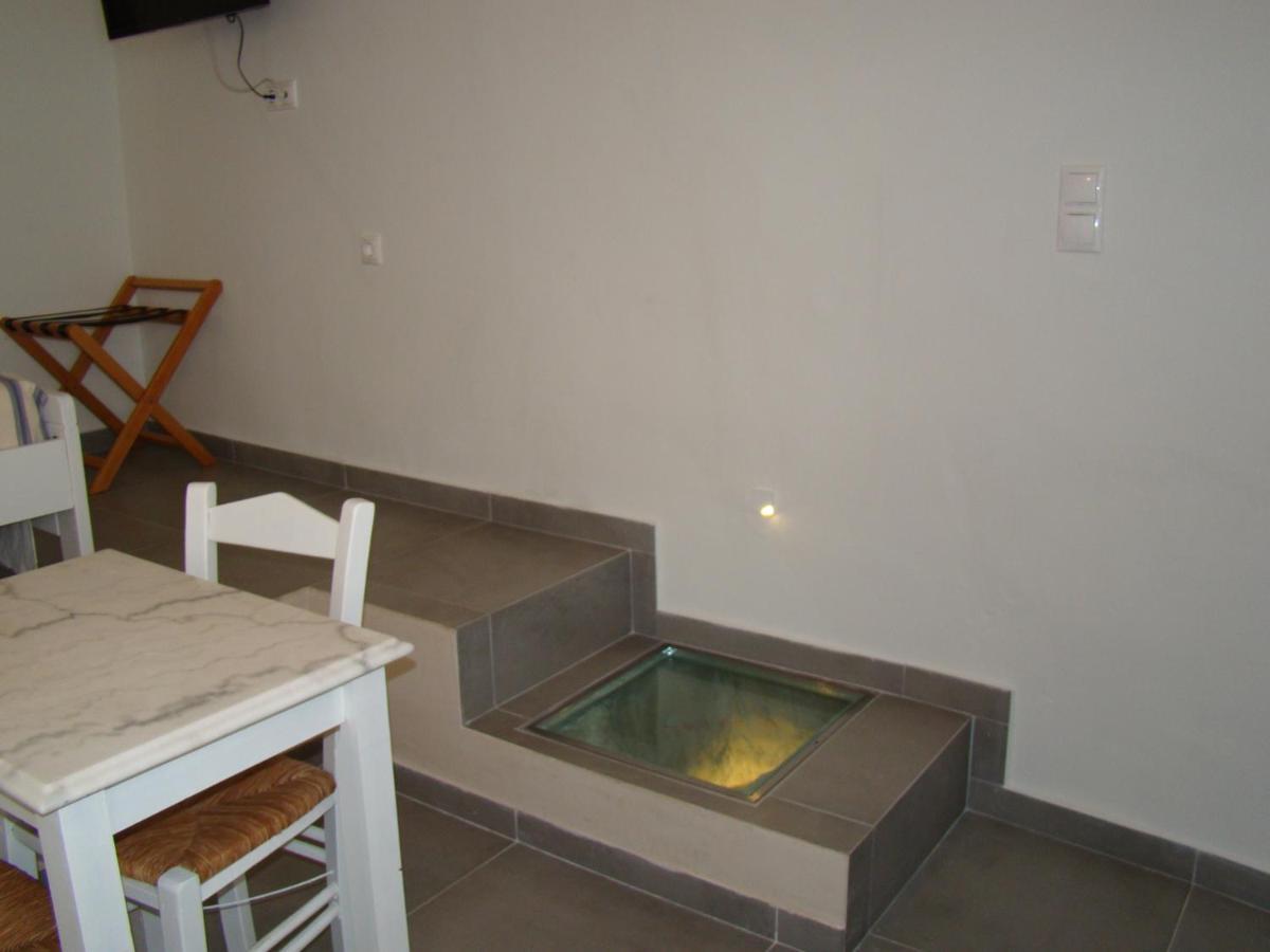 Efi's Apartment