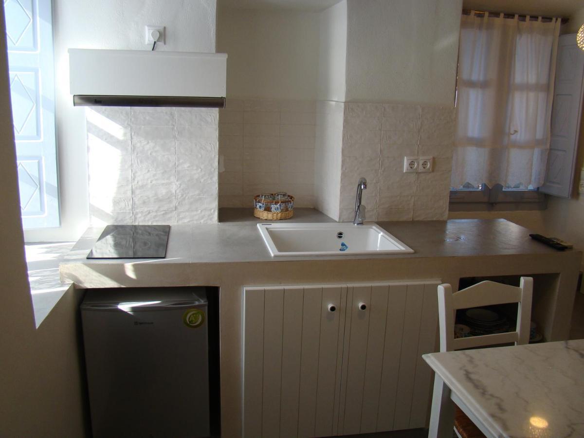 Efi's Apartment *